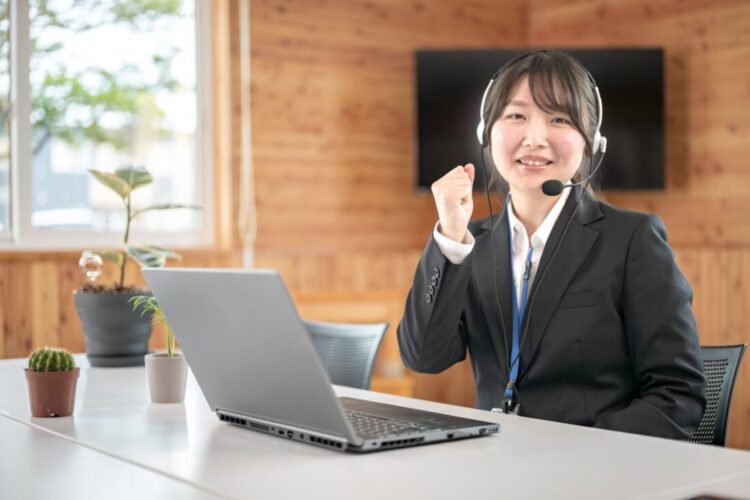 電話のクレーム対応が上手い人の特徴とは？押さえておくべきポイントも解説